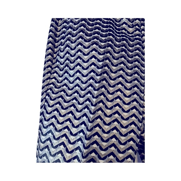 Trina Turk -The Banshee pant cropped bootcut dress pant in metallic jacquard. - Picture 6 of 15